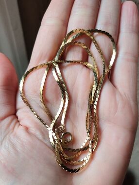 Vintage Gold Tone Twisted Snake Chain Necklace 30"